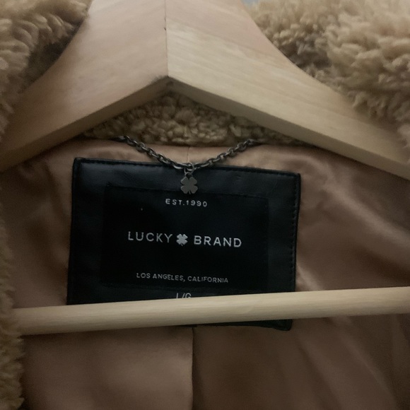 Beautiful jacket - Picture 2 of 2